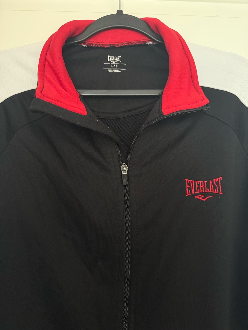 Men’s Everlast Black and Red Track Jacket - Picture 2 of 4
